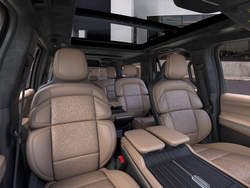 New 2026 Lincoln Navigator L Black Label AWD/4WD image 10