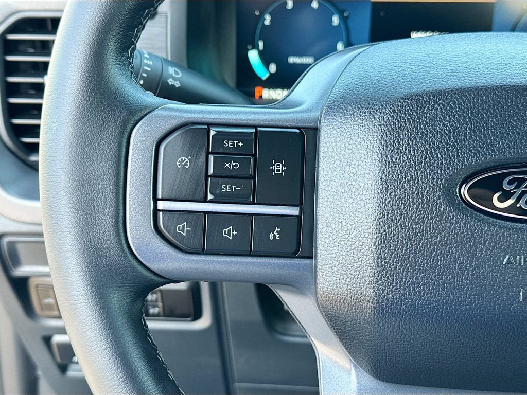 Used 2026 Ford F150 XLT w/ XLT Black Appearance Package RWD image 13