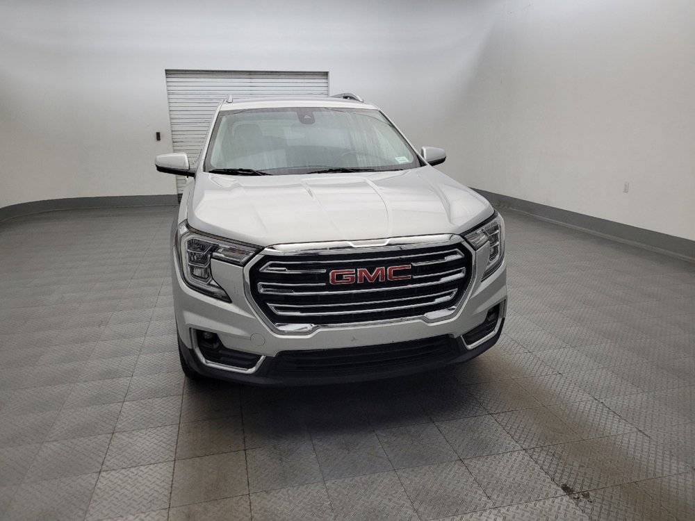 Used 2022 GMC Terrain SLT AWD/4WD image 14