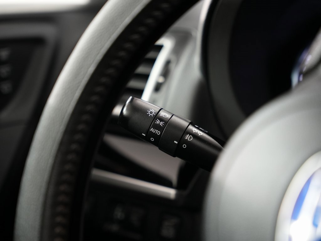 Used 2017 Subaru Forester 2.5i Touring w/ Protection Package #2 image 16