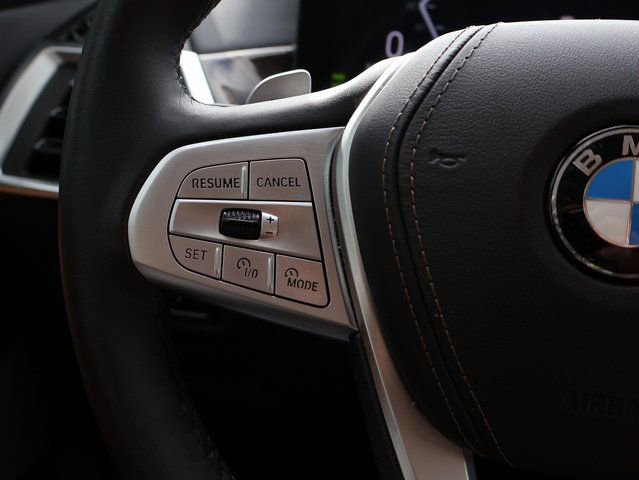 Used 2024 BMW X7 xDrive40i w/ Climate Comfort Package image 39