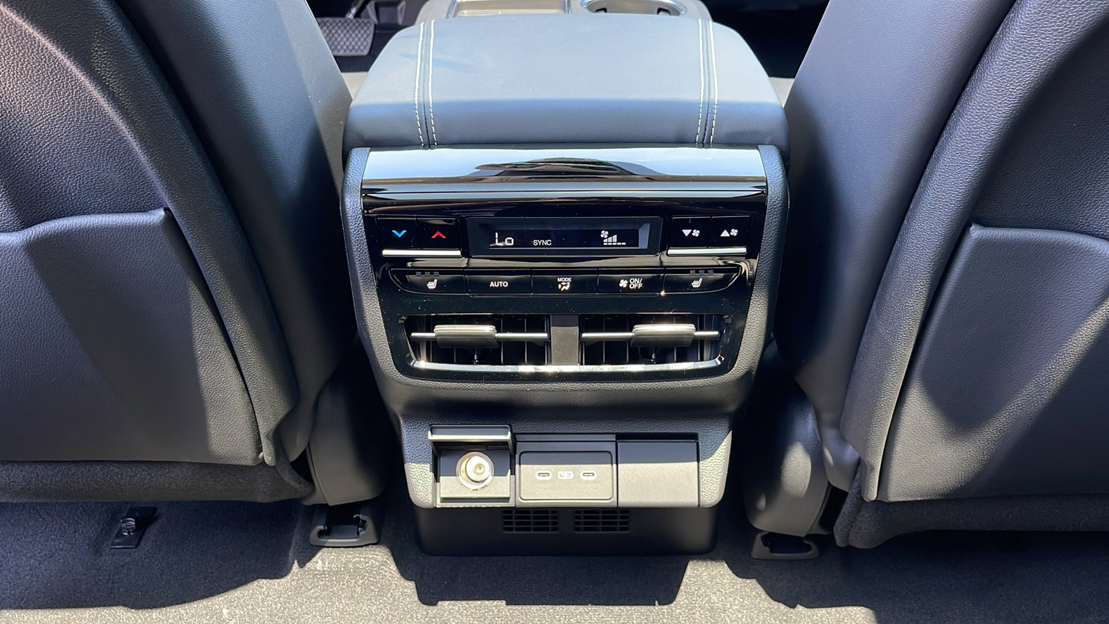 New 2026 Acura MDX SH-AWD w/ Advance Package image 12