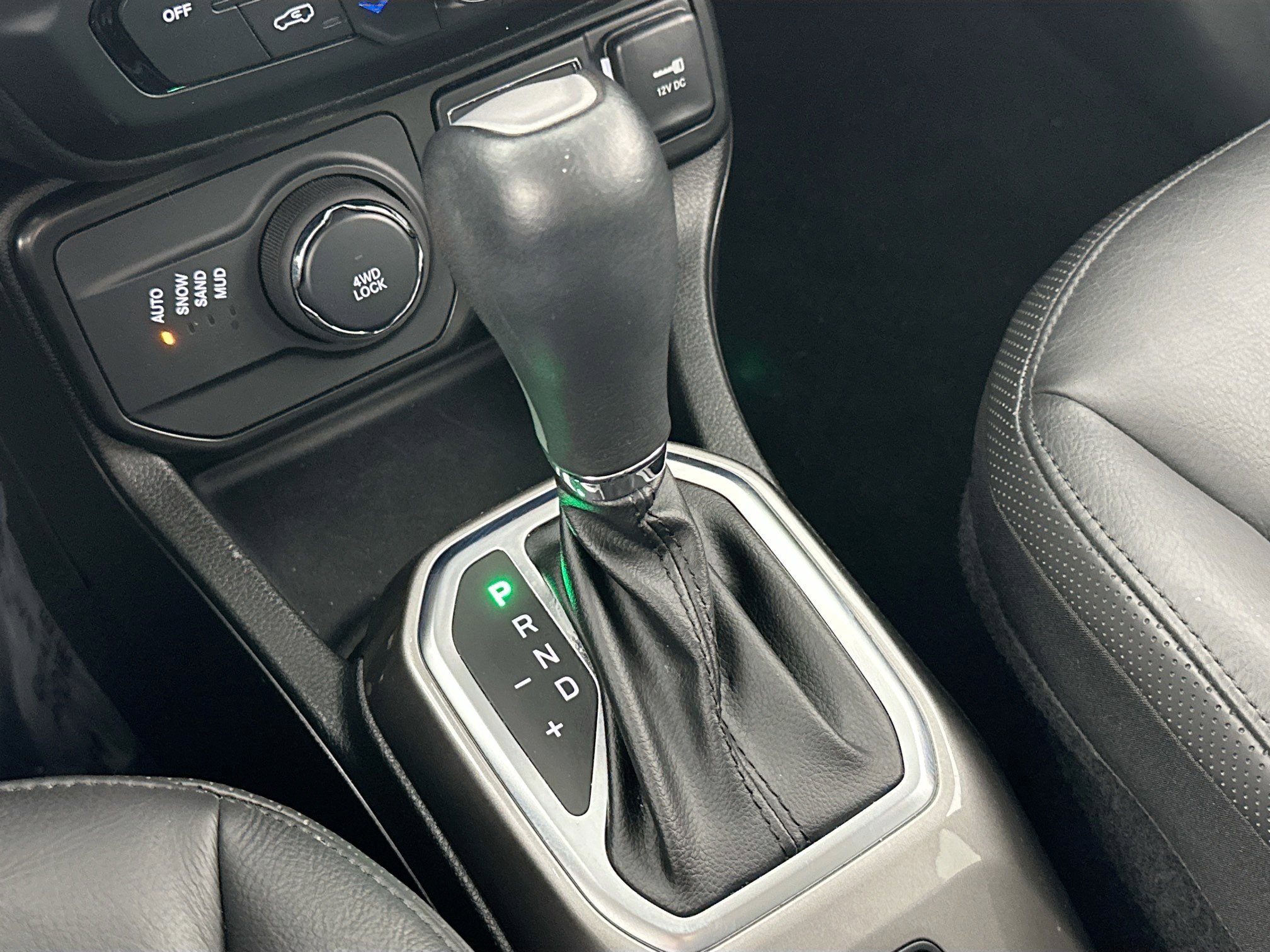 Used 2022 Jeep Renegade Limited image 17