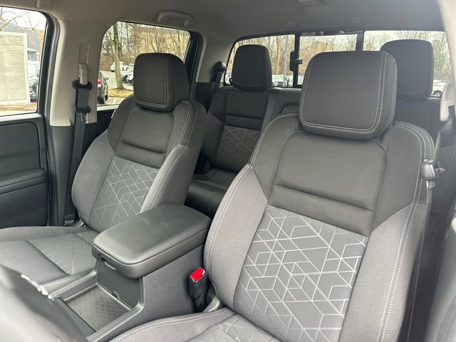 New 2026 Nissan Frontier SV image 5