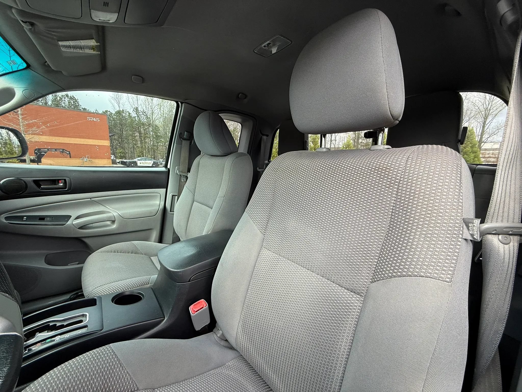 Used 2015 Toyota Tacoma 2WD Access Cab w/ Convenience Package image 10
