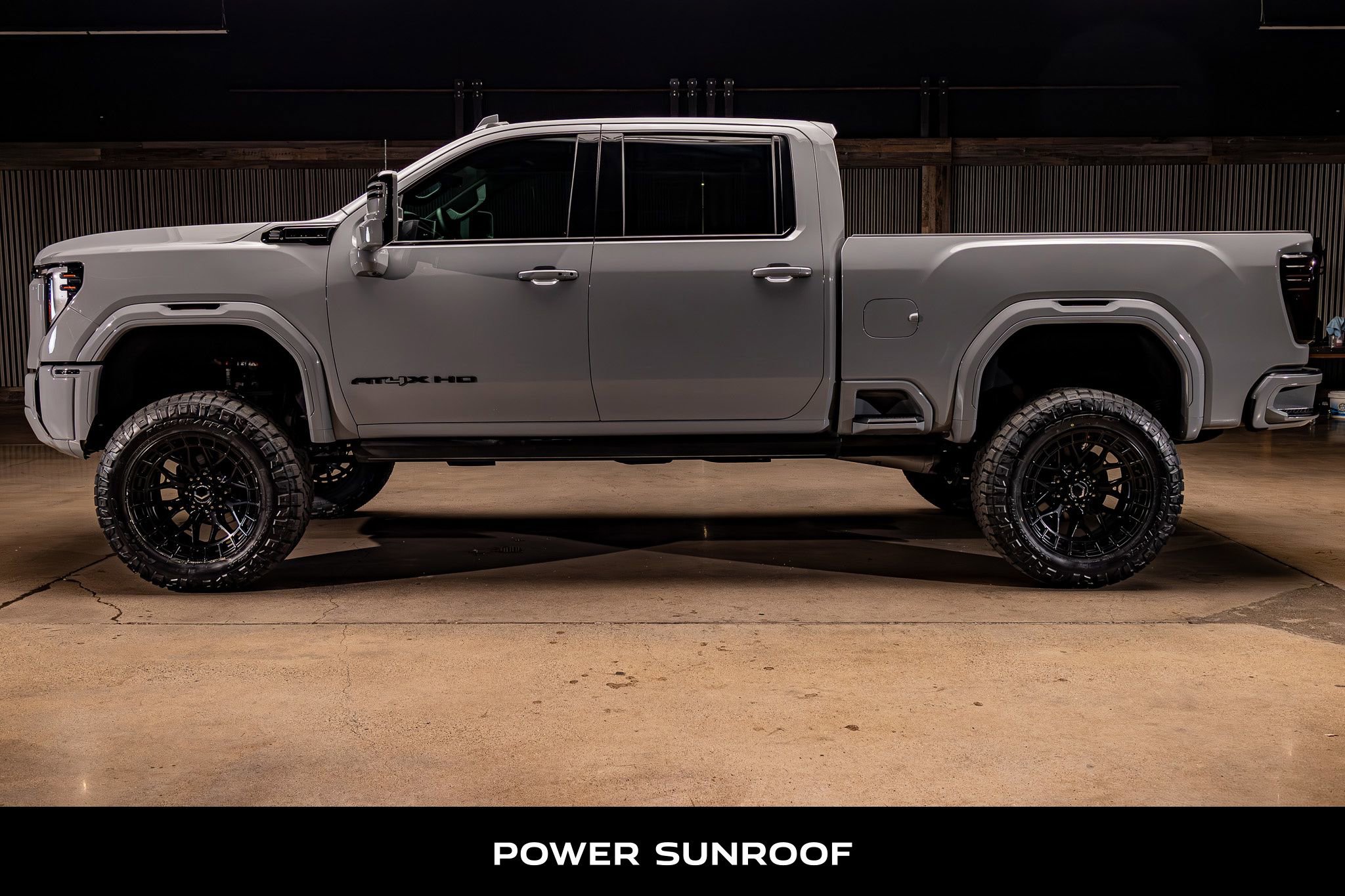 Used 2025 GMC Sierra 2500 AT4X image 6