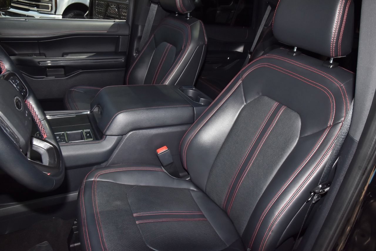 Used 2023 Ford Expedition Limited RWD image 34