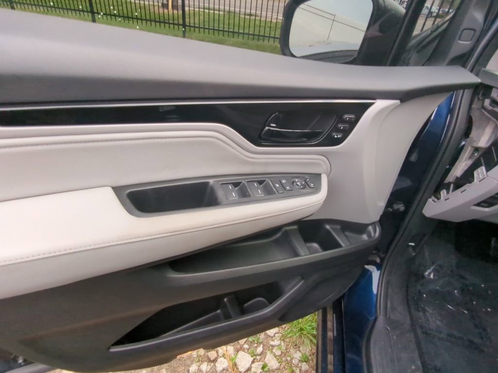 Used 2023 Honda Odyssey Touring image 8