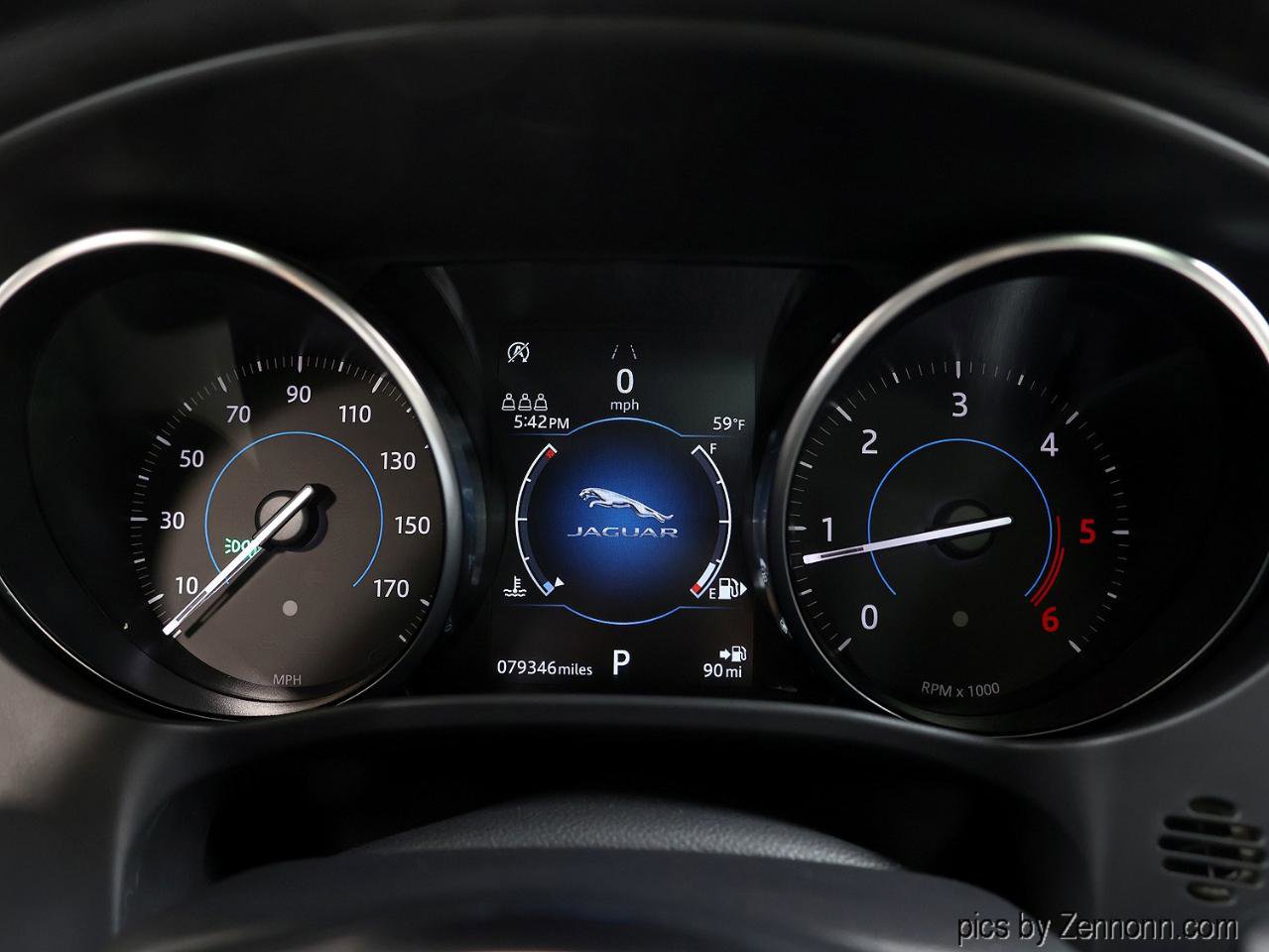 Used 2018 Jaguar F-PACE Prestige image 18