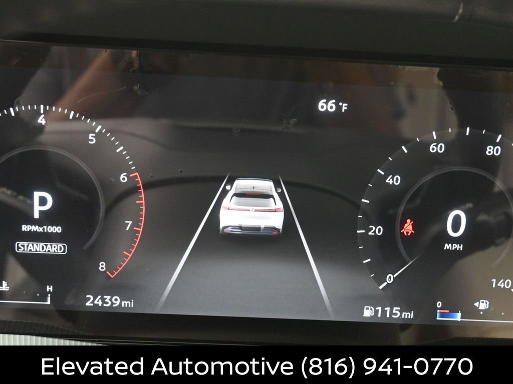 Certified 2025 Nissan Murano Platinum w/ Cargo Package AWD/4WD image 8