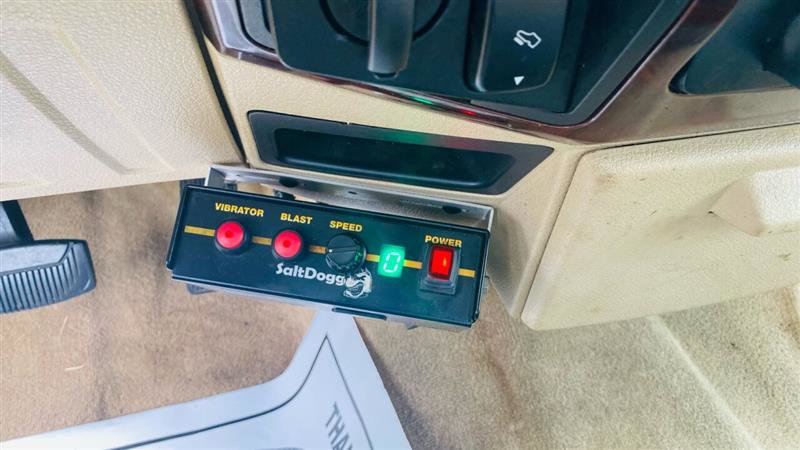 Used 2010 Ford F250 Lariat image 27