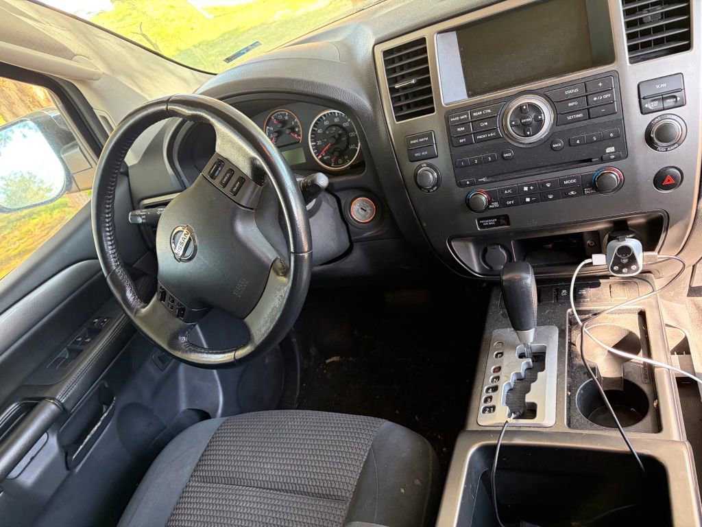 Used 2012 Nissan Armada SV image 7