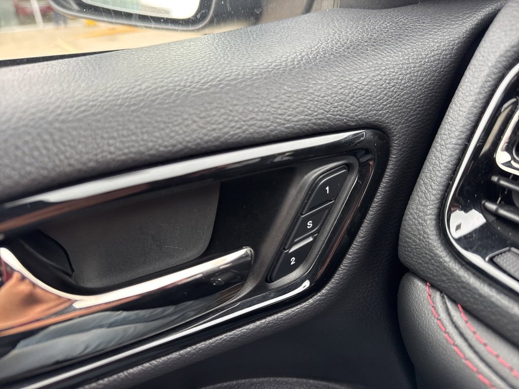 Certified 2022 Dodge Durango R/T w/ Trailer Tow Group IV image 8