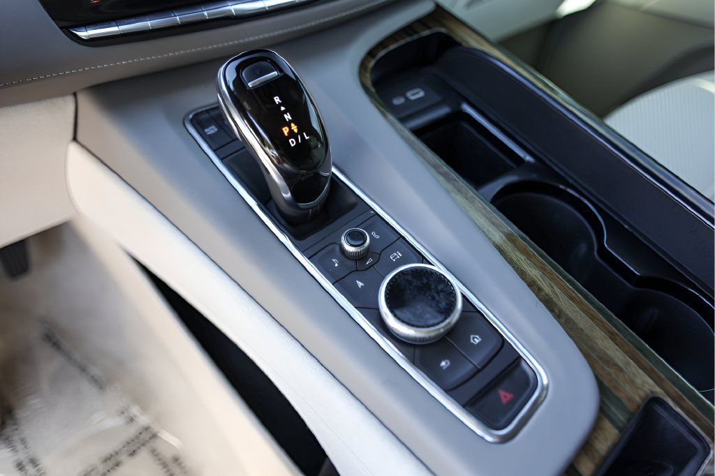 Used 2023 Cadillac Escalade Premium Luxury Platinum w/ LPO, Radiant Package RWD image 23
