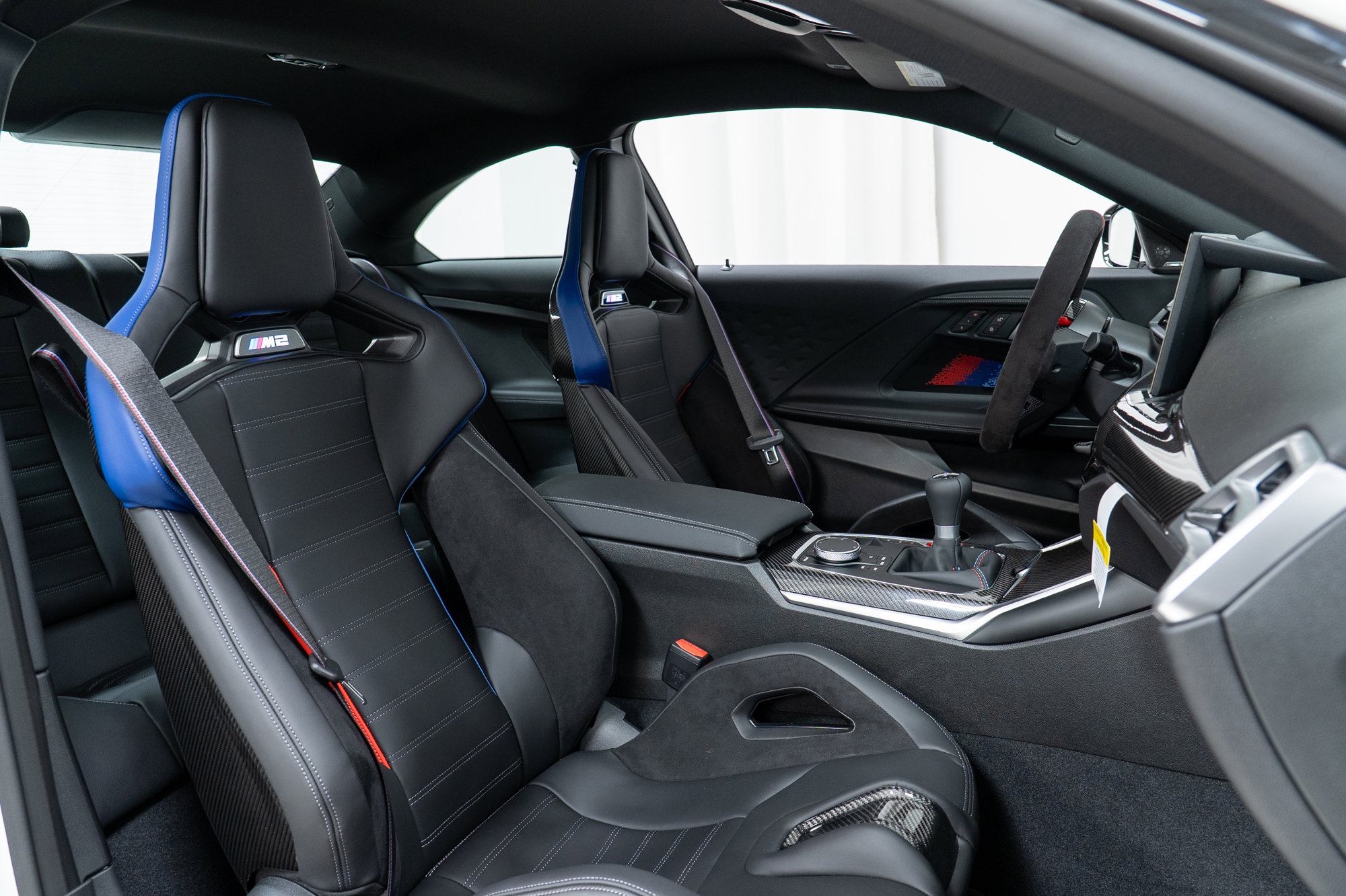 Used 2025 BMW M2 image 25