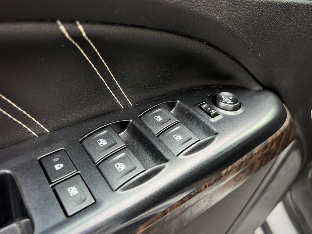 Used 2021 GMC Canyon Denali image 36