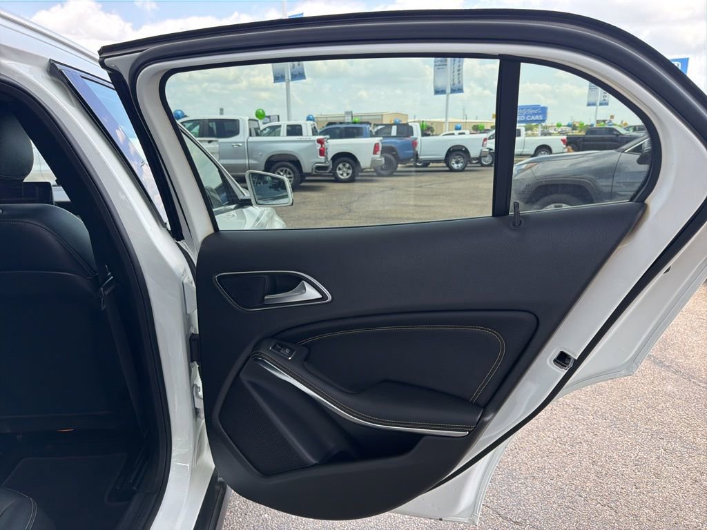 Used 2020 Mercedes-Benz GLA 250 4MATIC w/ Convenience Package image 25