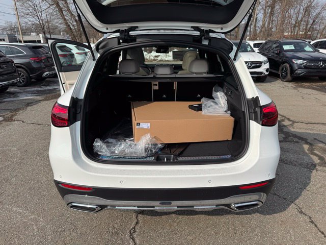 Used 2026 Mercedes-Benz GLC 300 4MATIC image 11