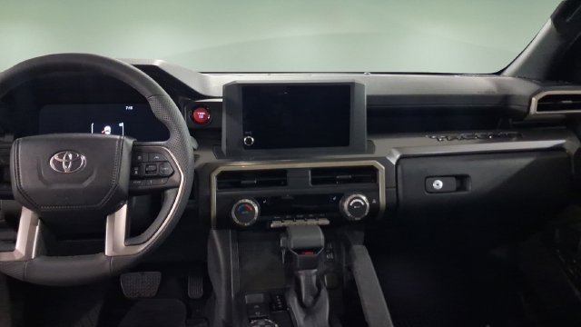 Used 2026 Toyota Tacoma TRD Off-Road AWD/4WD image 10