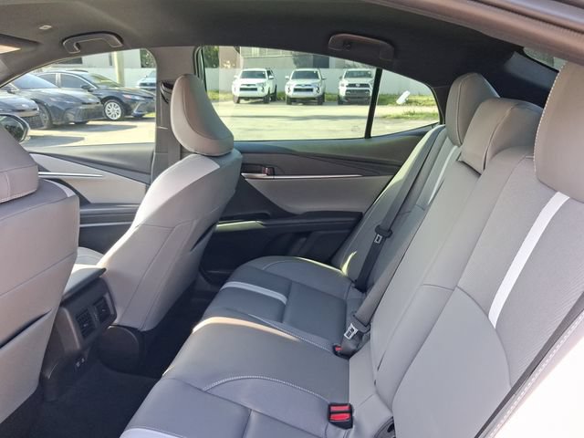 Used 2026 Toyota Camry SE w/ Multimedia Upgrade Package FWD image 6