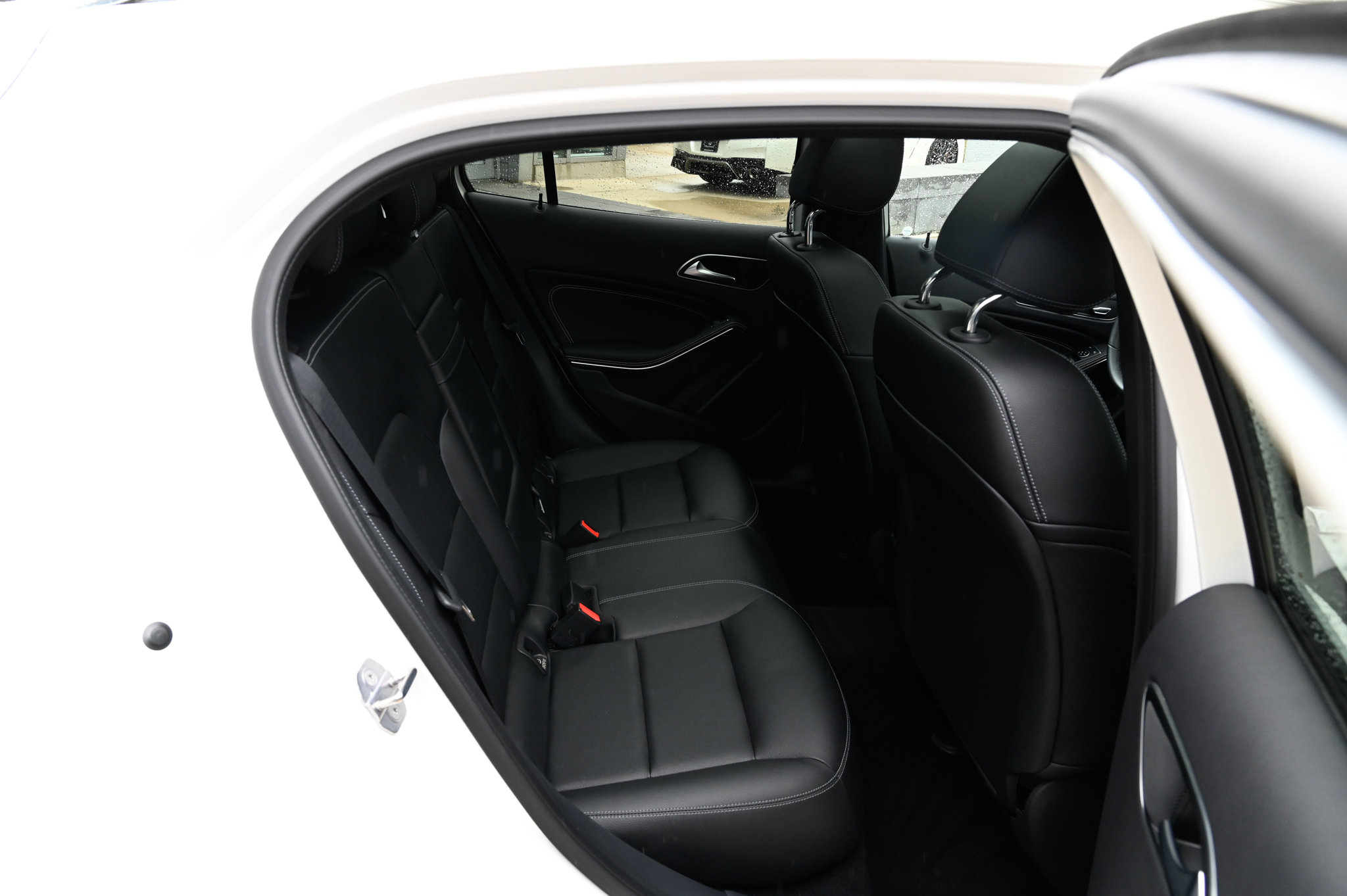 Used 2019 Mercedes-Benz GLA 250 4MATIC image 46