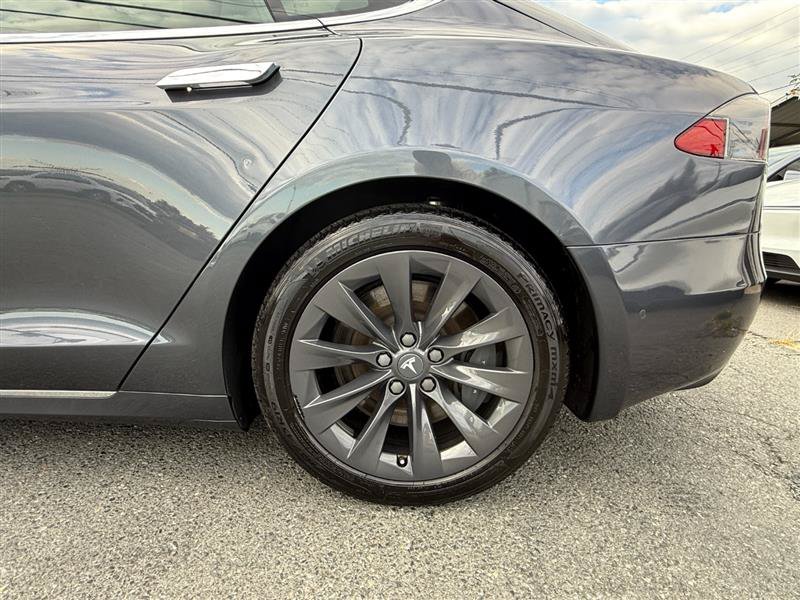 Used 2018 Tesla Model S 100D AWD/4WD image 3