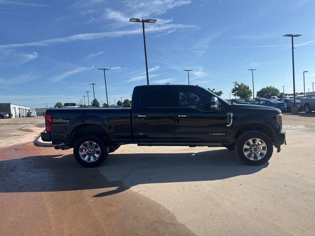 Used 2017 Ford F350 Platinum w/ Platinum Ultimate Package AWD/4WD image 2