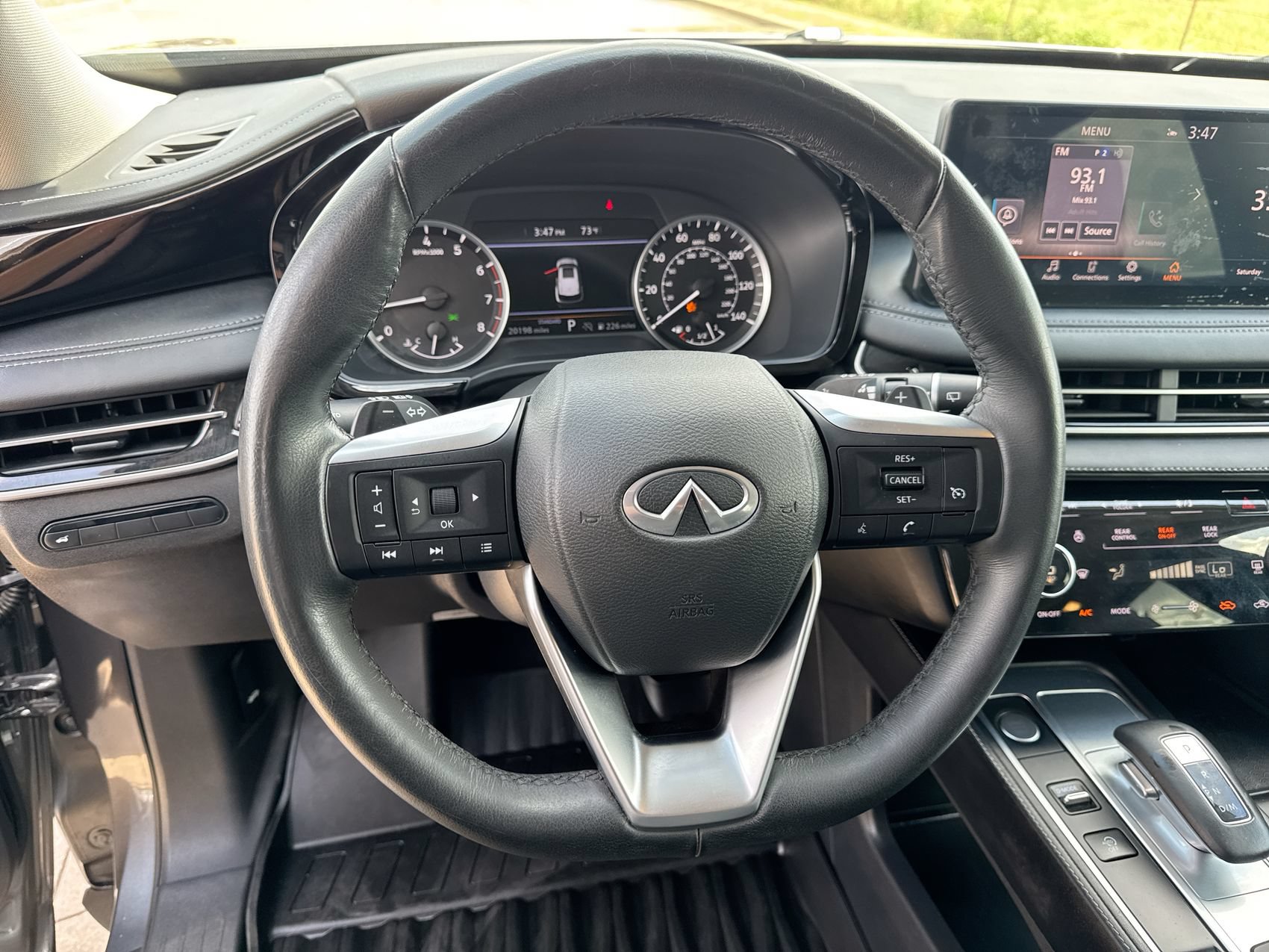 Used 2025 INFINITI QX60 Pure w/ Cargo Package FWD image 14