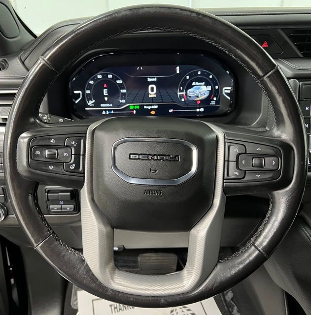 Used 2022 GMC Yukon XL Denali w/ Advanced Technology Package image 26