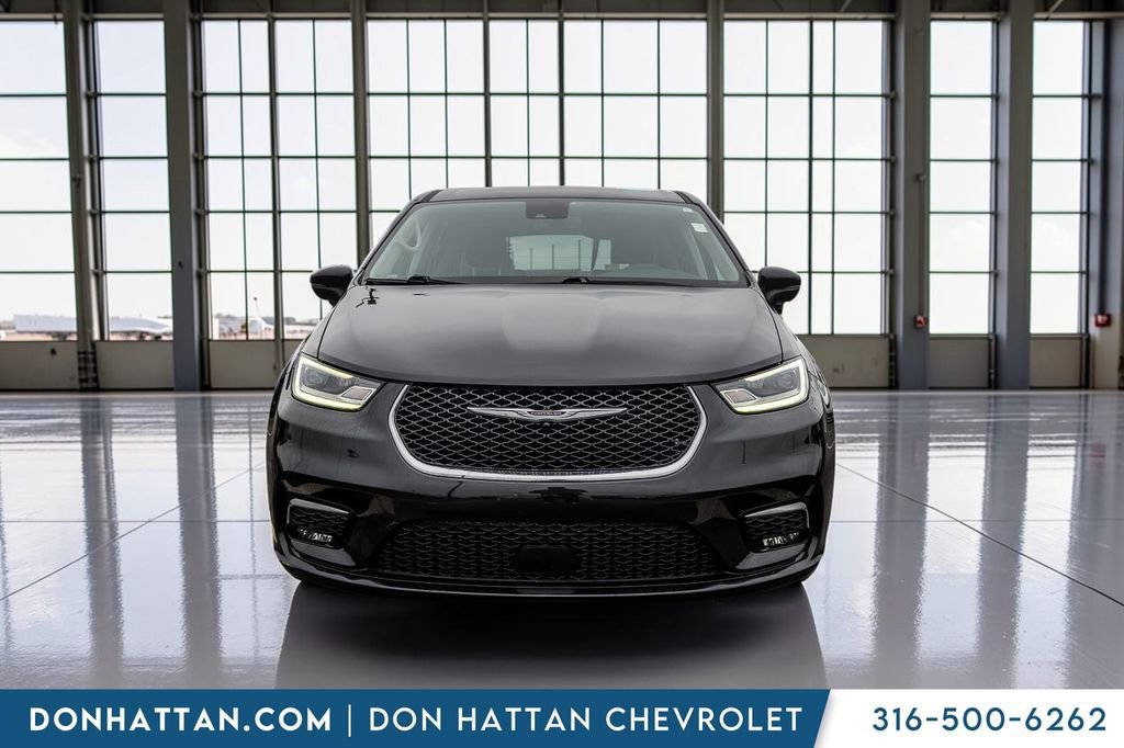 Used 2023 Chrysler Pacifica Touring-L FWD image 26