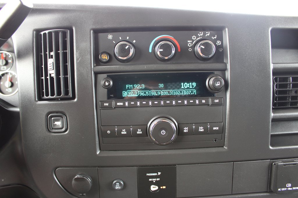 Used 2025 Chevrolet Express 2500 w/ Driver Convenience Package RWD image 31