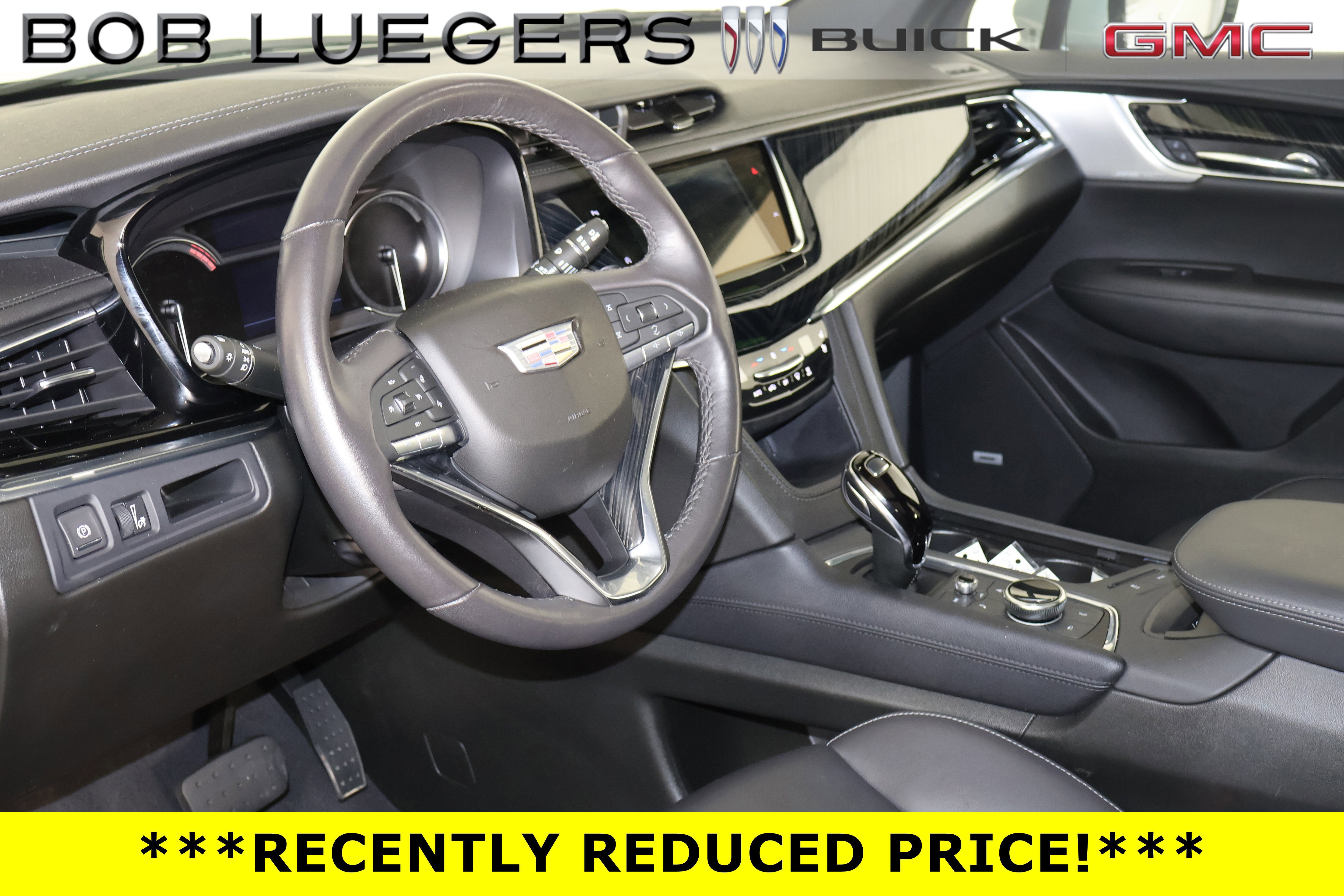 Certified 2025 Cadillac XT6 Premium Luxury FWD image 10