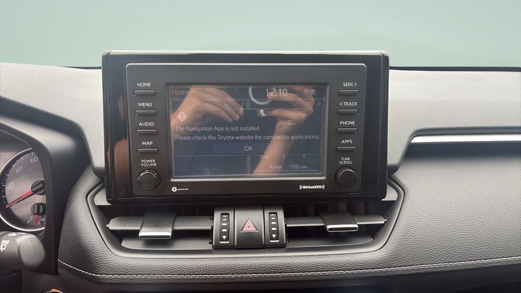 Used 2020 Toyota RAV4 XLE Premium AWD/4WD image 22
