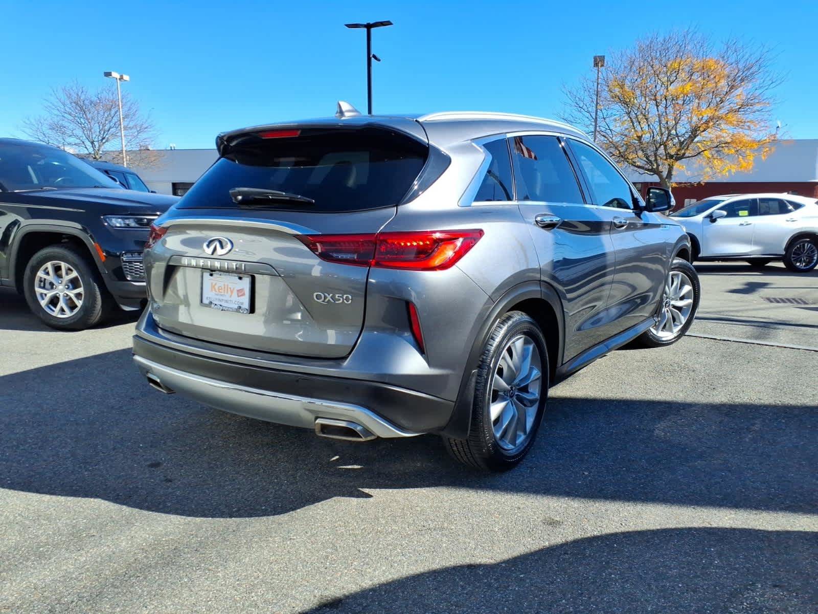 Used 2021 INFINITI QX50 Luxe w/ Cargo Package AWD/4WD image 5