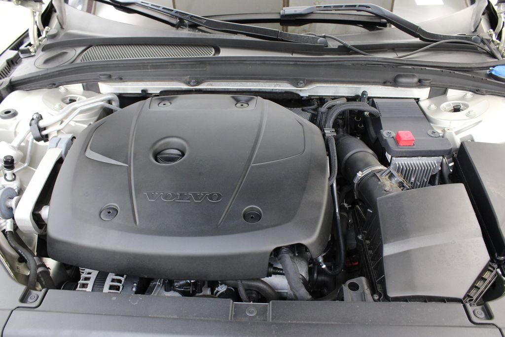 Used 2018 Volvo S90 T5 Momentum w/ Convenience Package image 35