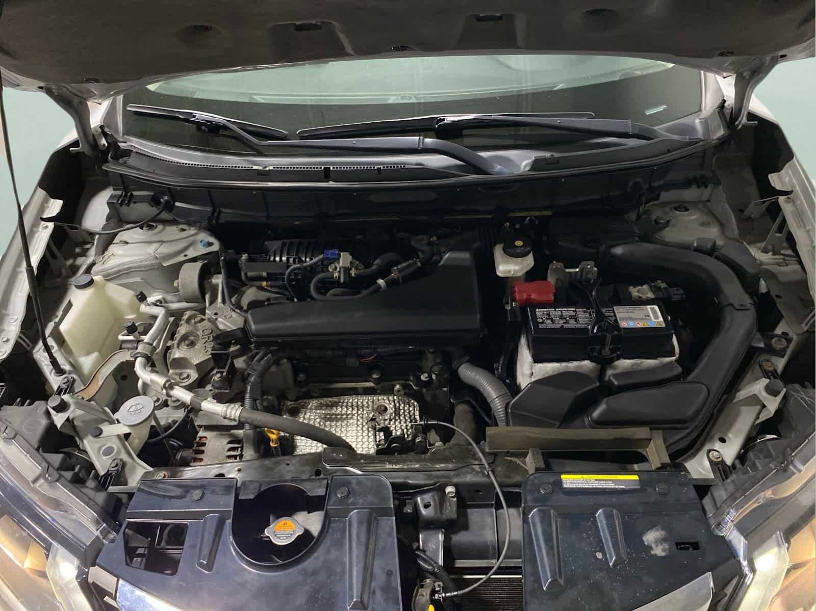 Used 2019 Nissan Rogue SV image 32