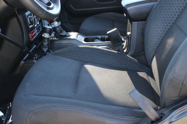 Used 2024 Jeep Wrangler Unlimited Rubicon 4xe AWD/4WD image 33