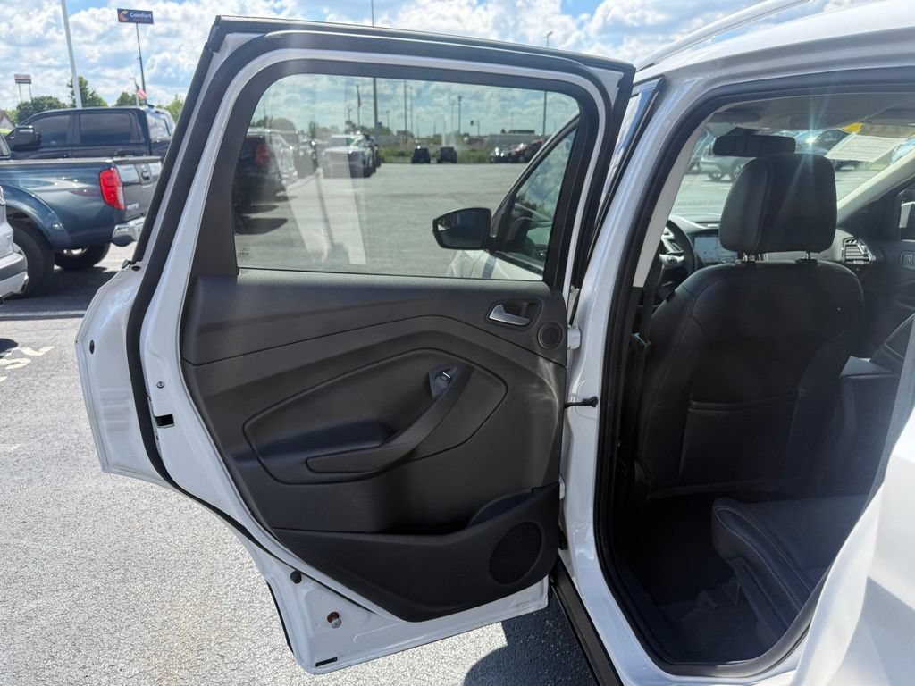 Used 2016 Ford Escape Titanium FWD image 33