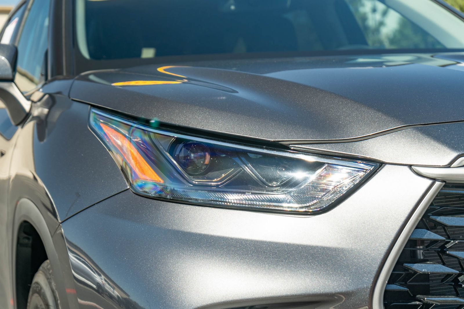 Certified 2025 Toyota Highlander XLE FWD image 16