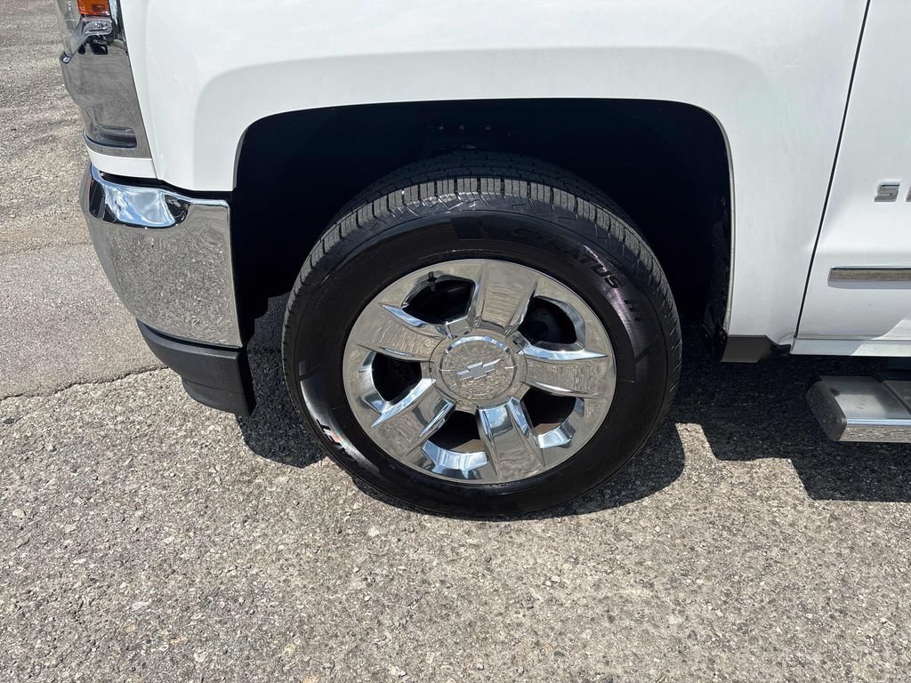 Used 2018 Chevrolet Silverado 1500 LTZ w/ Sport Package AWD/4WD image 31