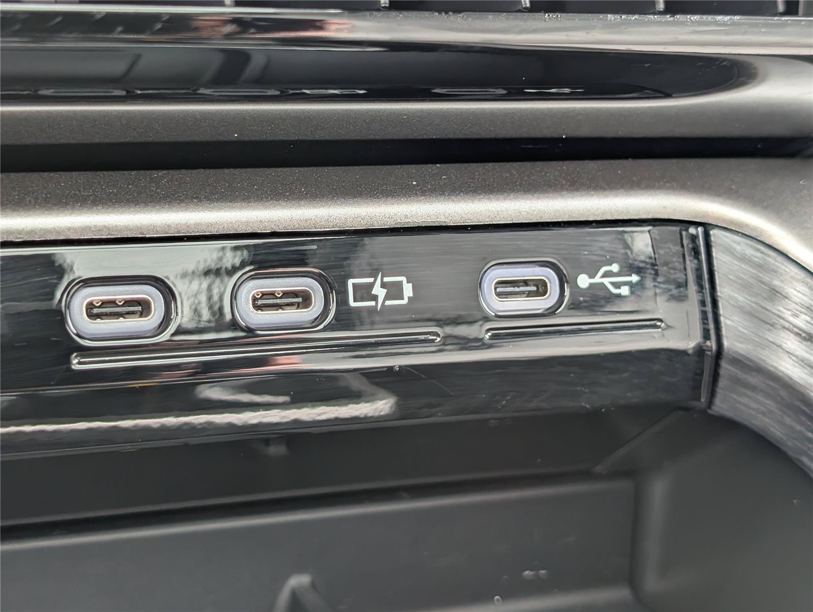 Certified 2025 Lexus TX 500h AWD w/ Technology Package image 30