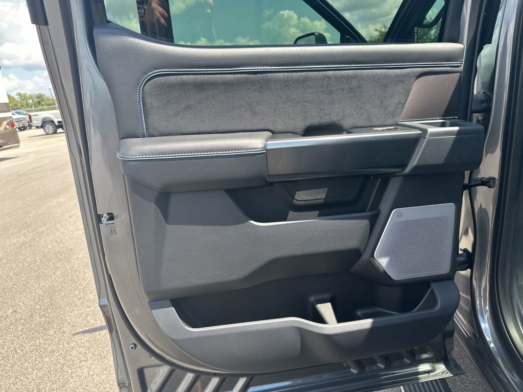 New 2026 Ford F250 Platinum image 40