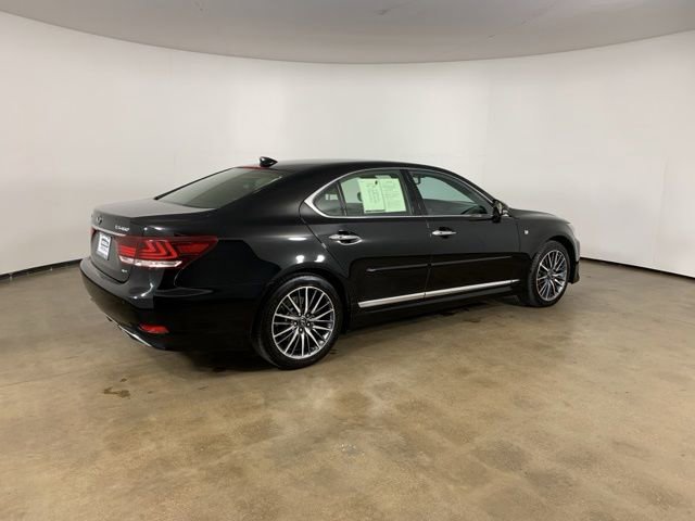Used 2015 Lexus LS 460 AWD w/ F Sport Package image 8