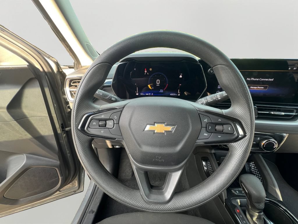 Used 2025 Chevrolet TrailBlazer LT AWD/4WD image 12