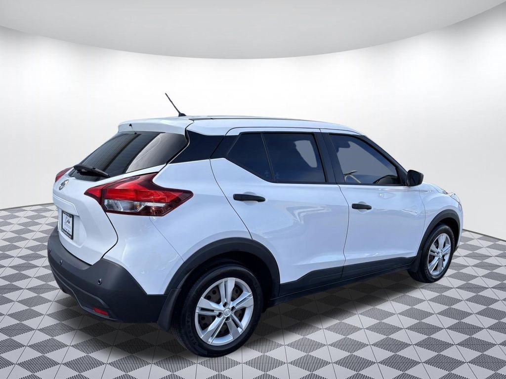 Used 2020 Nissan Kicks S image 7