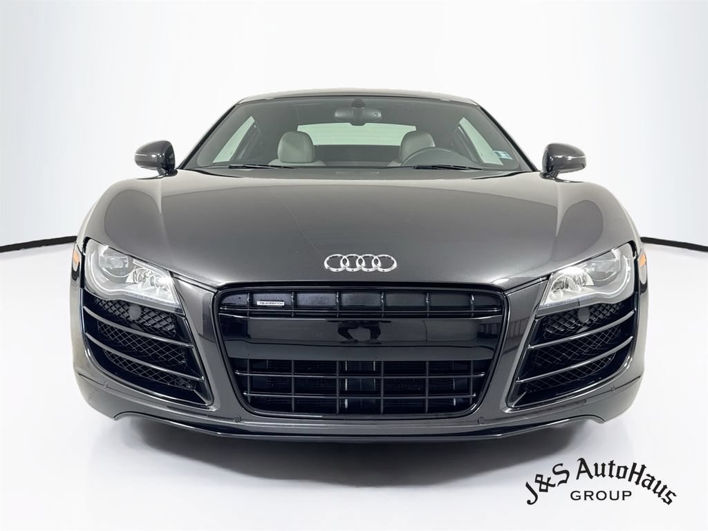 Used 2012 Audi R8 V10 AWD/4WD image 2