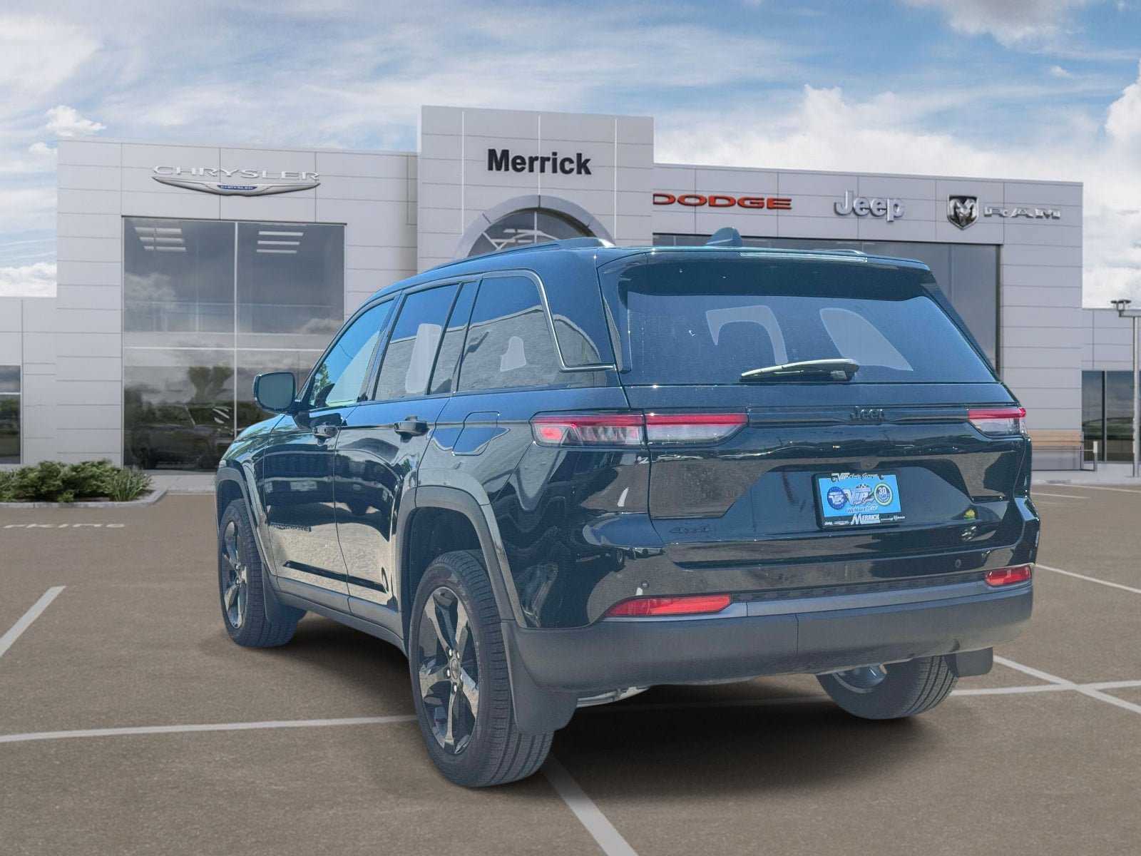 Used 2026 Jeep Grand Cherokee Limited w/ Limited Altitude Package AWD/4WD image 8