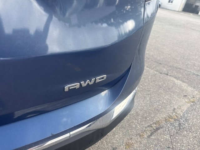 Used 2024 GMC Terrain SLT AWD/4WD image 6