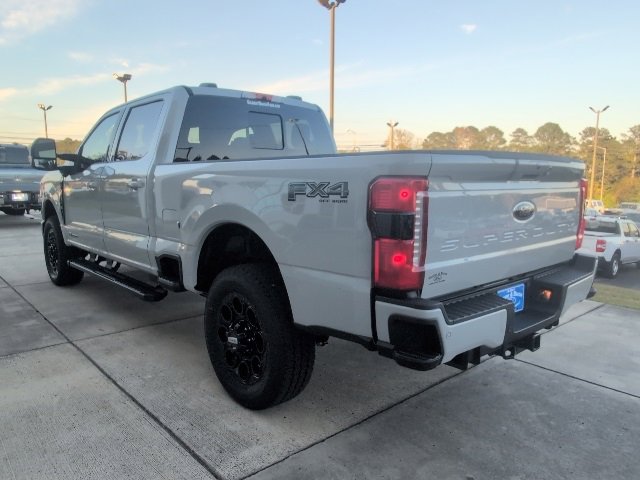 New 2026 Ford F250 Lariat w/ Black Appearance Package image 5