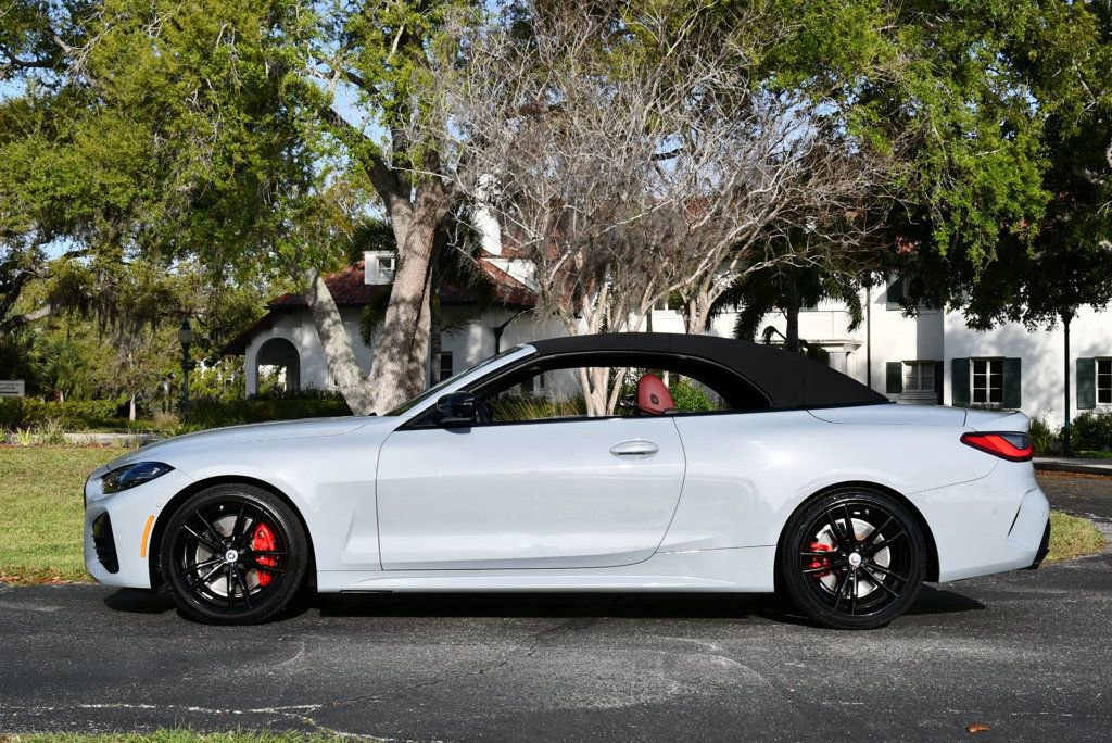 Used 2023 BMW M440i Convertible w/ Premium Package image 35